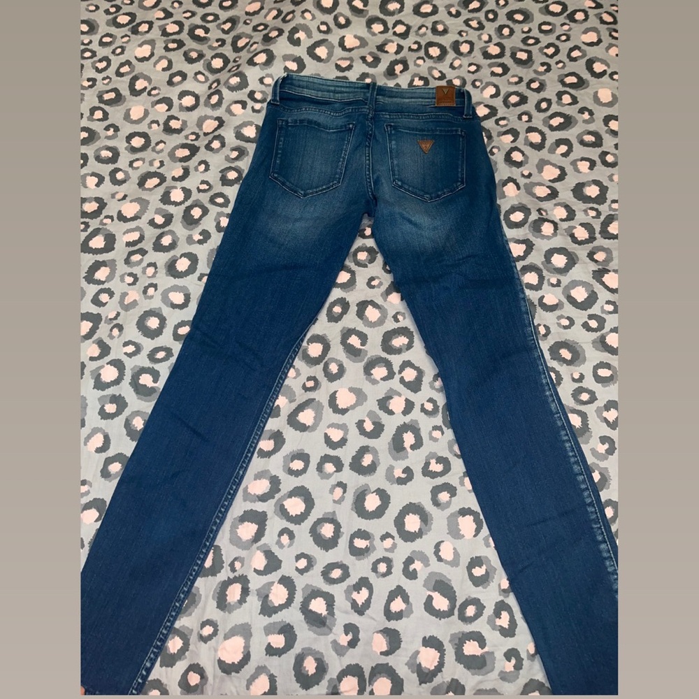 GUESS SKINNY JEANS - Picture 2 of 3